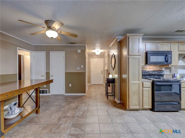 103 Lackey, Florence, TX 76527