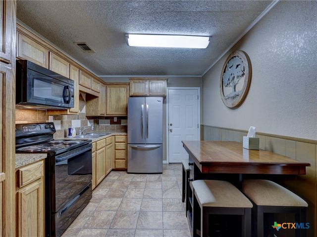 103 Lackey, Florence, TX 76527