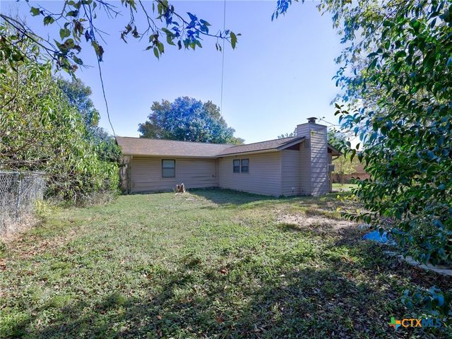103 Lackey, Florence, TX 76527