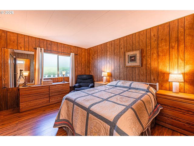 1199 N TERRY St 128, Eugene, OR 97402