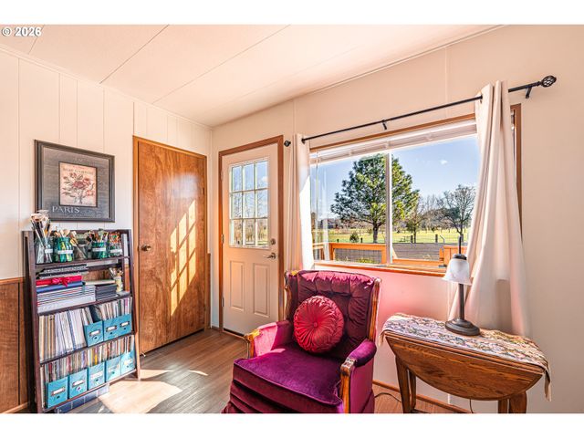 1199 N TERRY St 128, Eugene, OR 97402