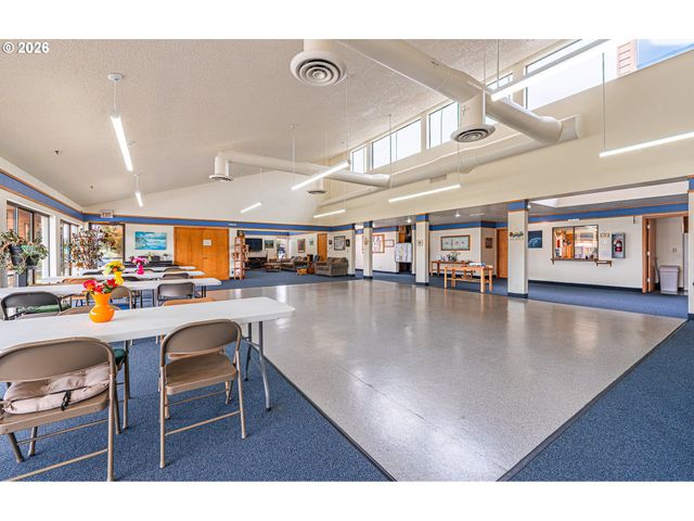 1199 N TERRY St 128, Eugene, OR 97402