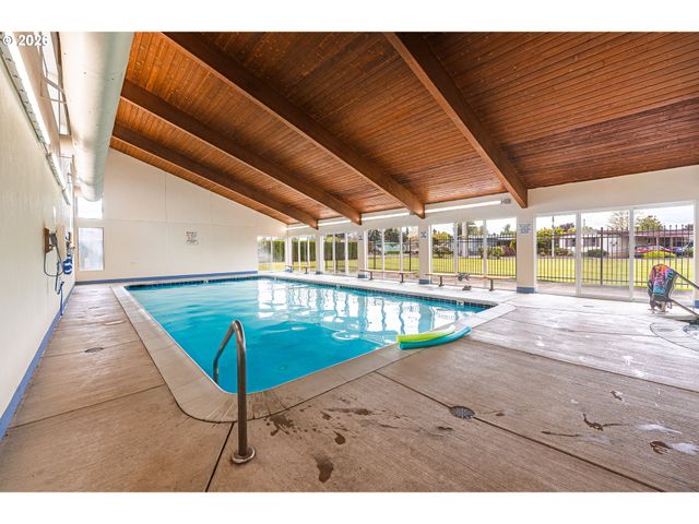 1199 N TERRY St 128, Eugene, OR 97402