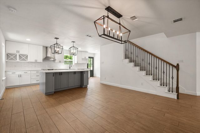 2158 Morning Glory Avenue, Fort Worth, TX 76111