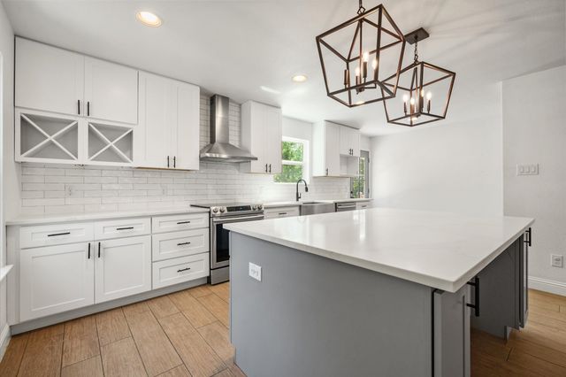 2158 Morning Glory Avenue, Fort Worth, TX 76111