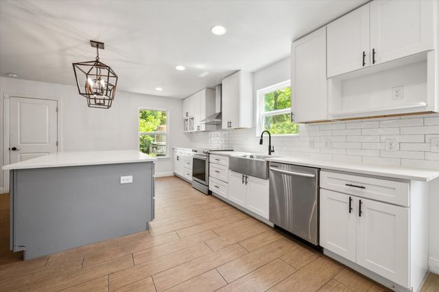 2158 Morning Glory Avenue, Fort Worth, TX 76111