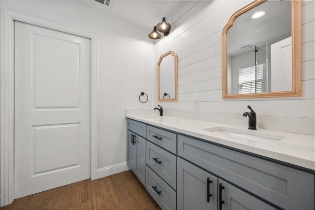 2158 Morning Glory Avenue, Fort Worth, TX 76111