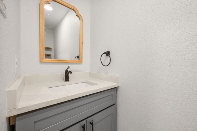 2158 Morning Glory Avenue, Fort Worth, TX 76111