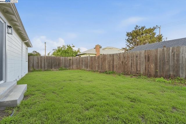 426 Gramercy Pl, Oakland, CA 94603