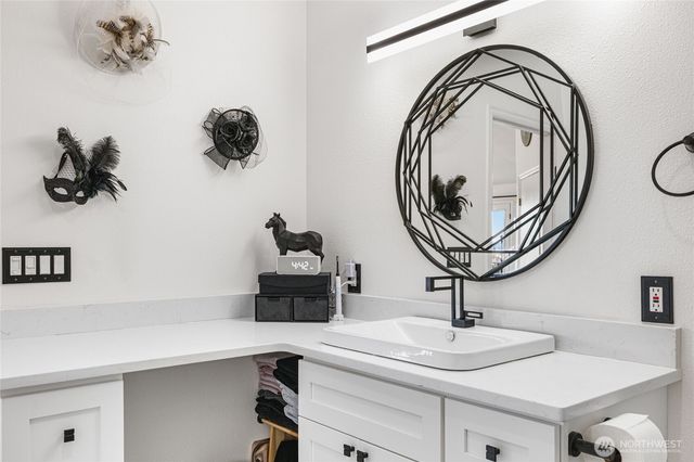 2781 Chambers Point Court, Steilacoom, WA 98388