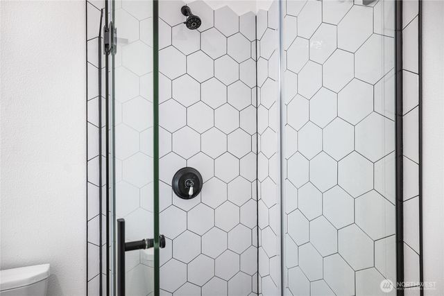 2781 Chambers Point Court, Steilacoom, WA 98388