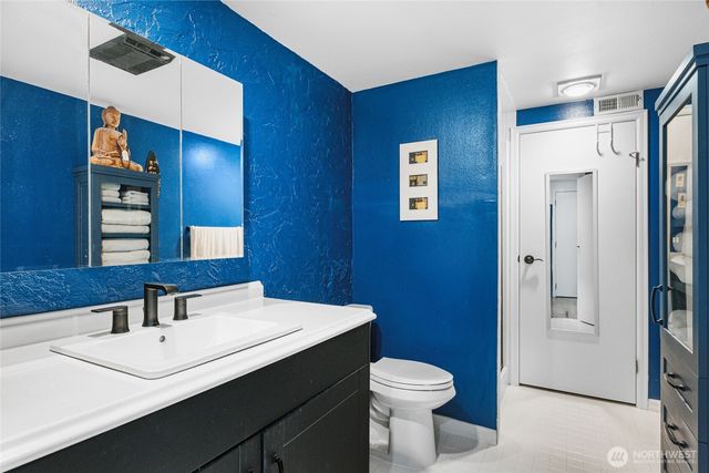 2781 Chambers Point Court, Steilacoom, WA 98388