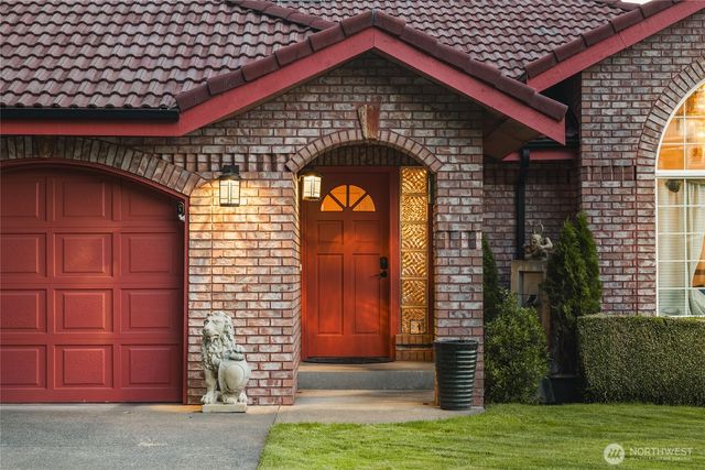 2781 Chambers Point Court, Steilacoom, WA 98388