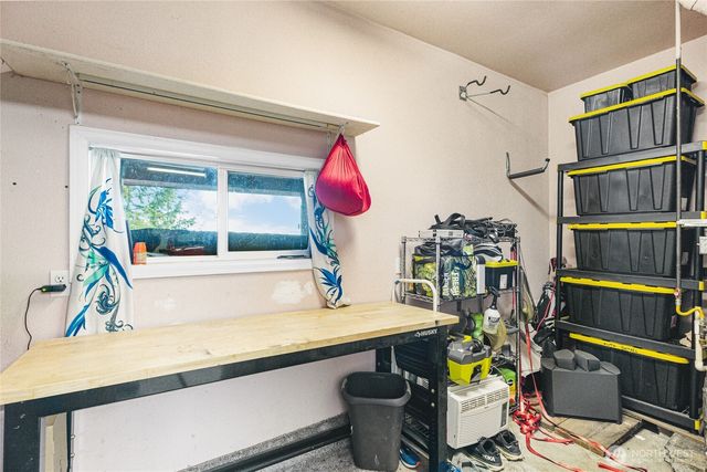 2781 Chambers Point Court, Steilacoom, WA 98388