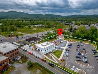 31 Fanning Bridge Road, Fletcher, NC 28732