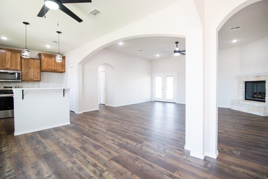 Image 5 of property listing at 5413 Coral Way, San Angelo, TX 76904