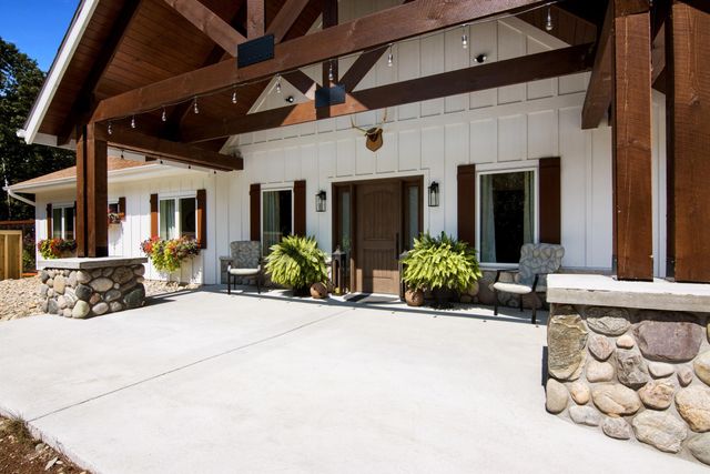 8986 Alden Meadows, Alden, MI 49612