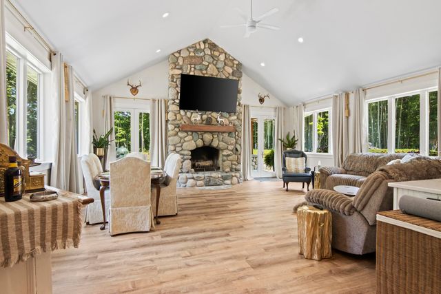 8986 Alden Meadows, Alden, MI 49612