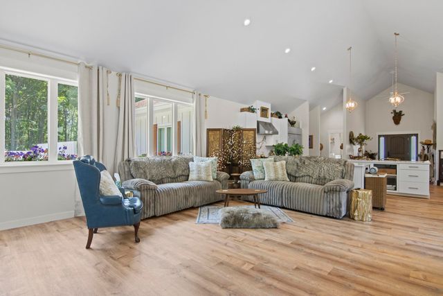 8986 Alden Meadows, Alden, MI 49612