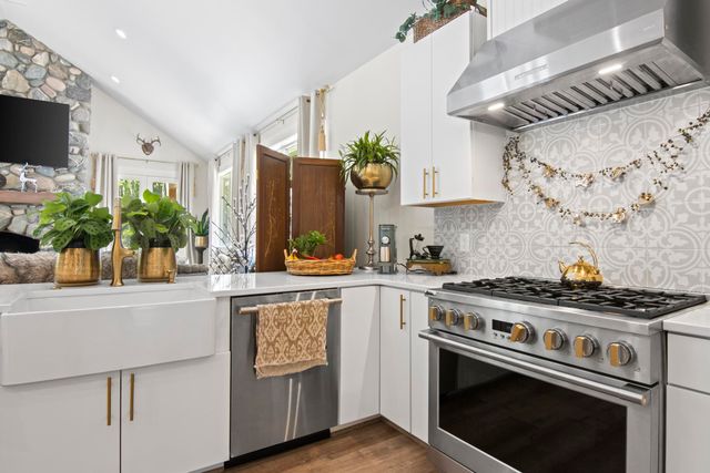 8986 Alden Meadows, Alden, MI 49612