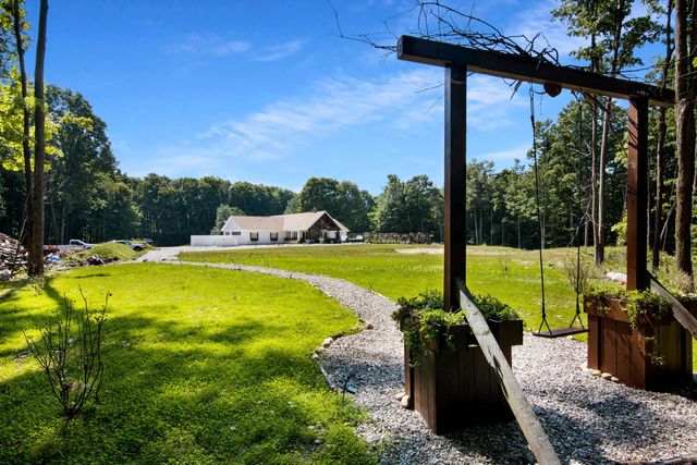 8986 Alden Meadows, Alden, MI 49612