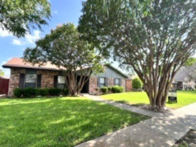 2004 White Ash Road, Carrollton, TX 75007