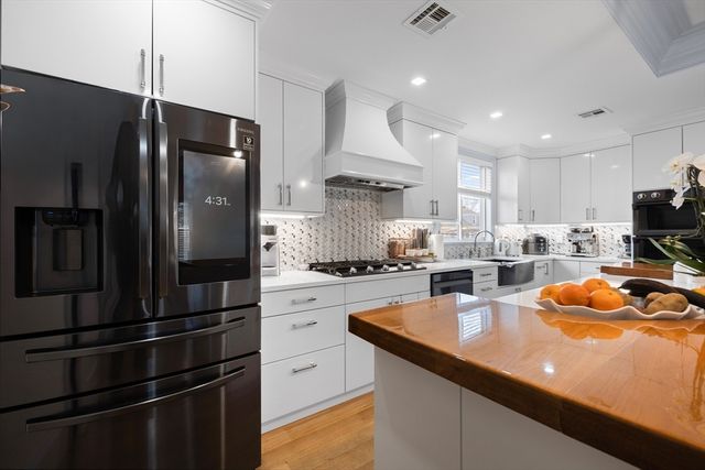 230 Proctor Ave 2, Revere, MA 02151