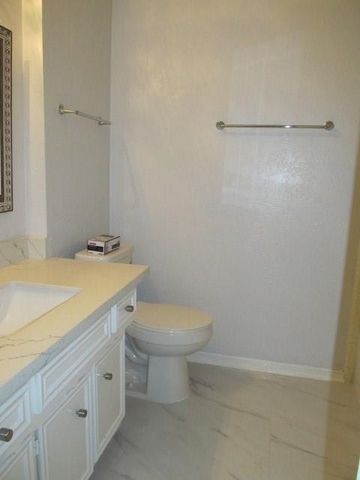 606 Pinebrook Lane, Baytown, TX 77521