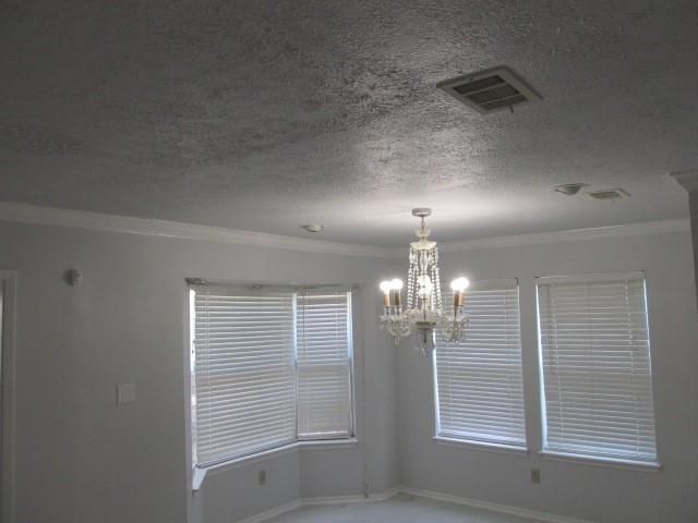 606 Pinebrook Lane, Baytown, TX 77521