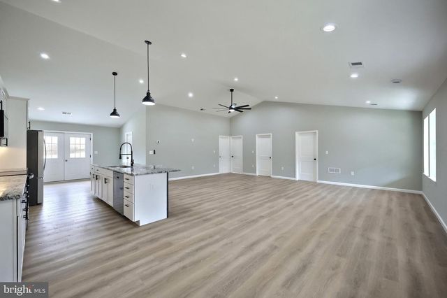 10620 ENFIELD RD, Felton, PA 17322