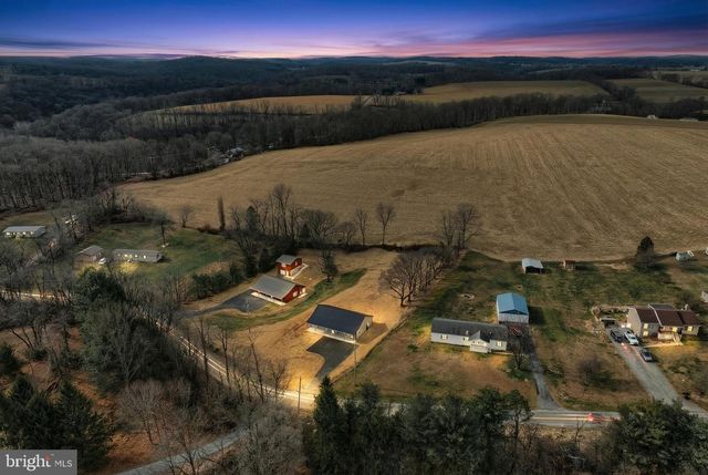 10620 ENFIELD RD, Felton, PA 17322