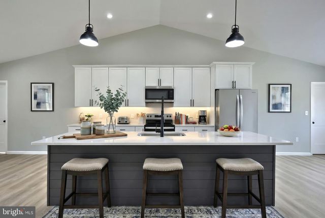 10620 ENFIELD RD, Felton, PA 17322