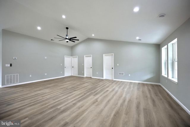 10620 ENFIELD RD, Felton, PA 17322