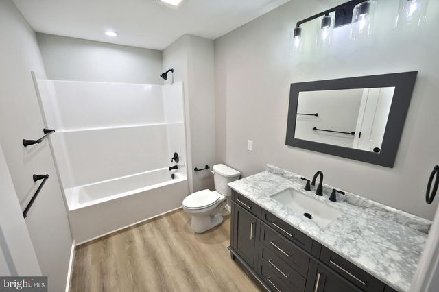 10620 ENFIELD RD, Felton, PA 17322