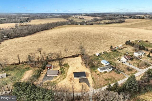 10620 ENFIELD RD, Felton, PA 17322