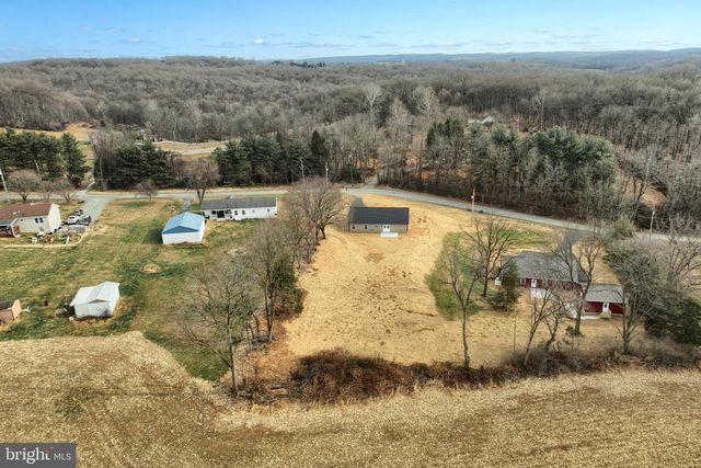 10620 ENFIELD RD, Felton, PA 17322