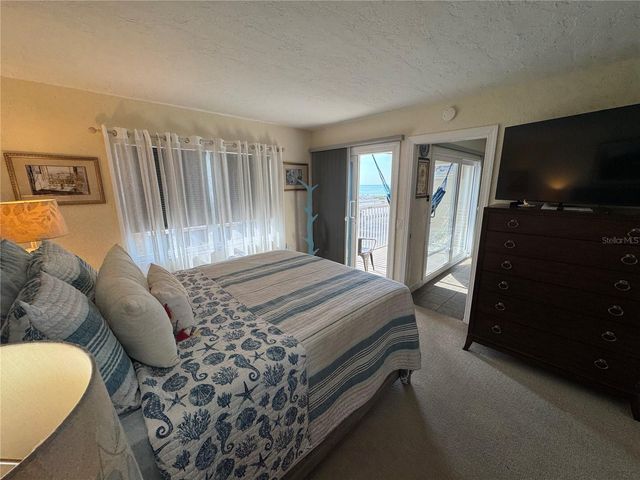 1400 TARPON CENTER DRIVE 206, Venice, FL 34285