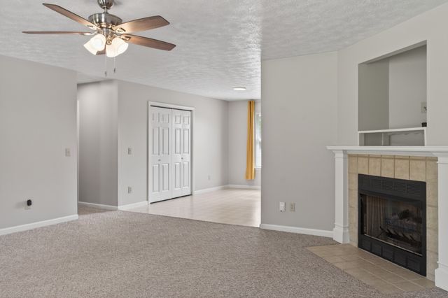 618 Lear Rd, Portland, TN 37148