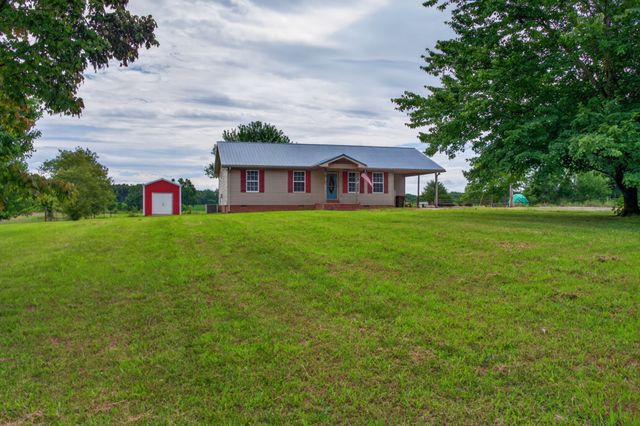 618 Lear Rd, Portland, TN 37148