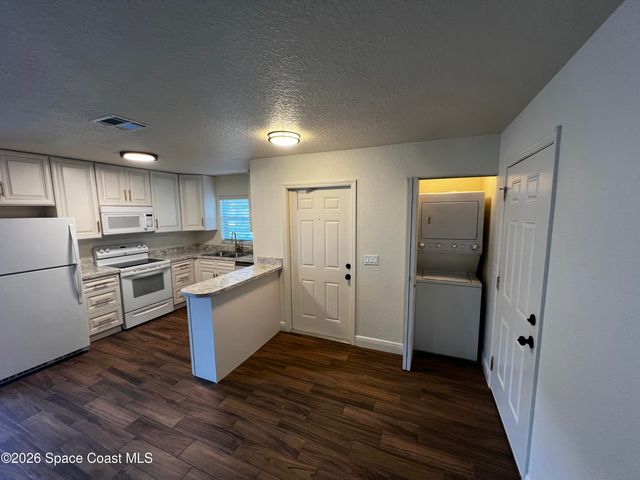 1914 Fletcher Street, Melbourne, FL 32901