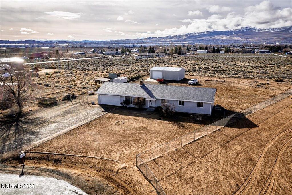 Image 15 of property listing at 10160 Manassas Drive, Reno, NV 89508