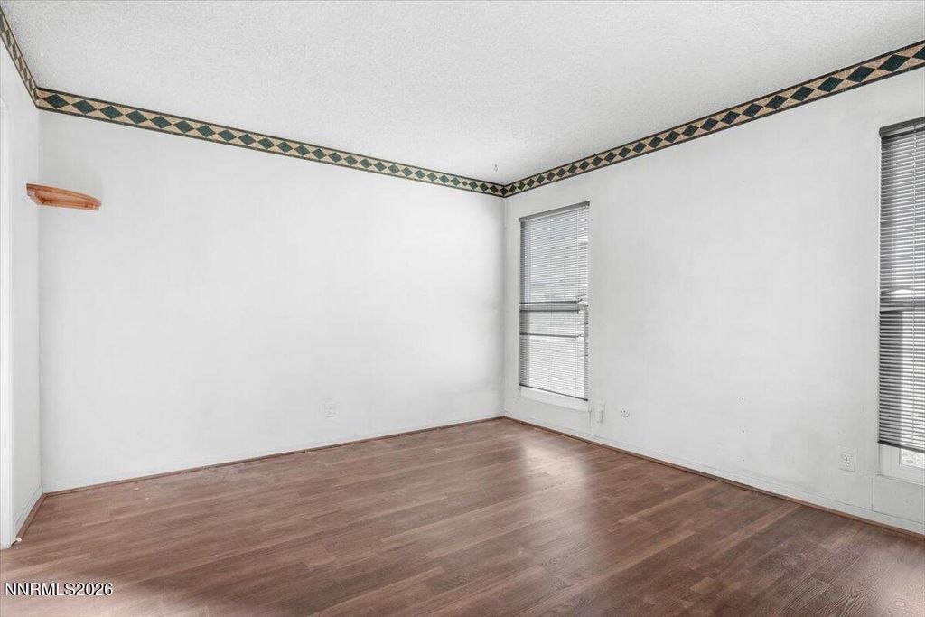 Image 16 of property listing at 10160 Manassas Drive, Reno, NV 89508