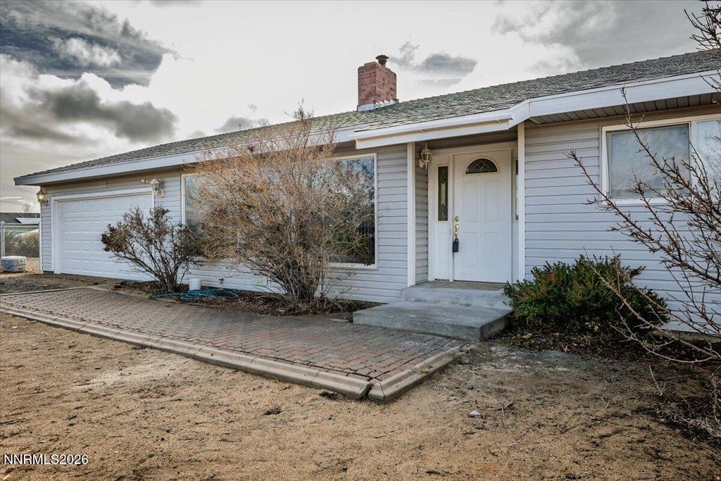 Image 2 of property listing at 10160 Manassas Drive, Reno, NV 89508