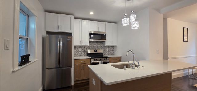 15 Howard St 1, Arlington, MA 02476