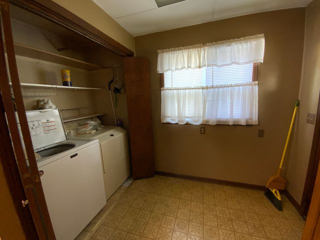 403 Edwards Street, Aurora, IL 60505