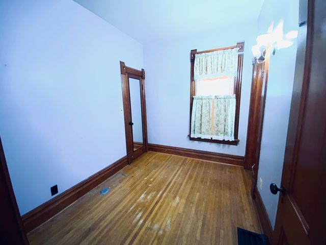 403 Edwards Street, Aurora, IL 60505