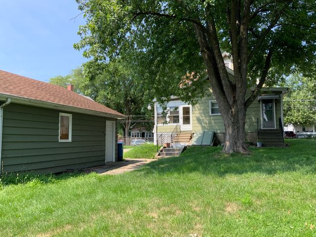 403 Edwards Street, Aurora, IL 60505