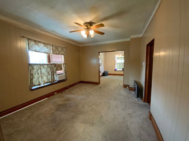 403 Edwards Street, Aurora, IL 60505