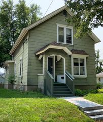 403 Edwards Street, Aurora, IL 60505