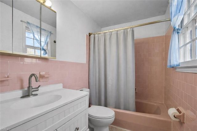 36 Whetstone DR, Hampton, VA 23666